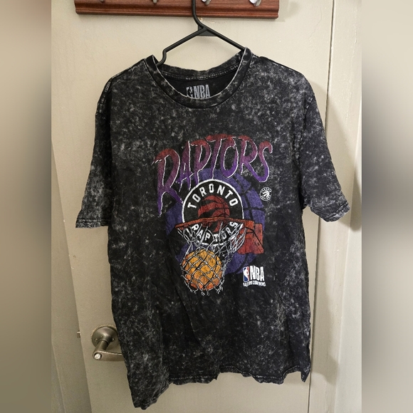 Toronto Raptors NBA T-Shirt - Large - Picture 3 of 4